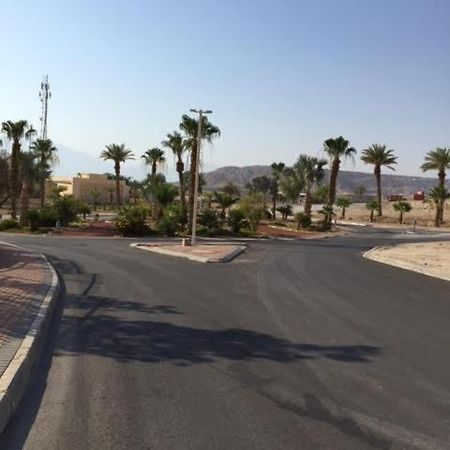 הבית של דרורי Neve Zohar Εξωτερικό φωτογραφία